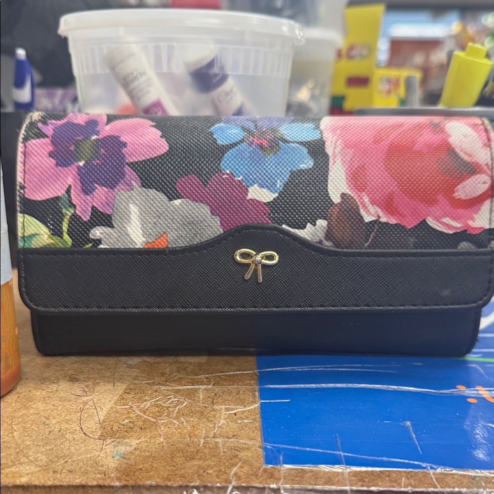 Floral Black Women's Clutch
